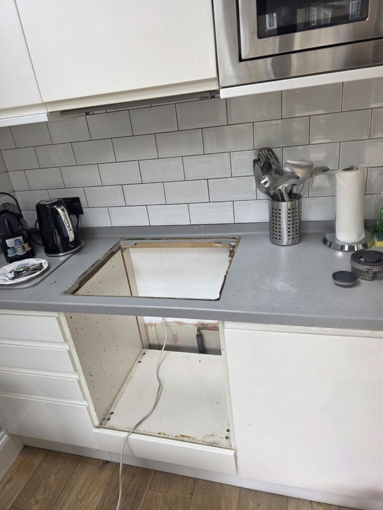 Old gas hob and oven before replacement in Watford kitchen